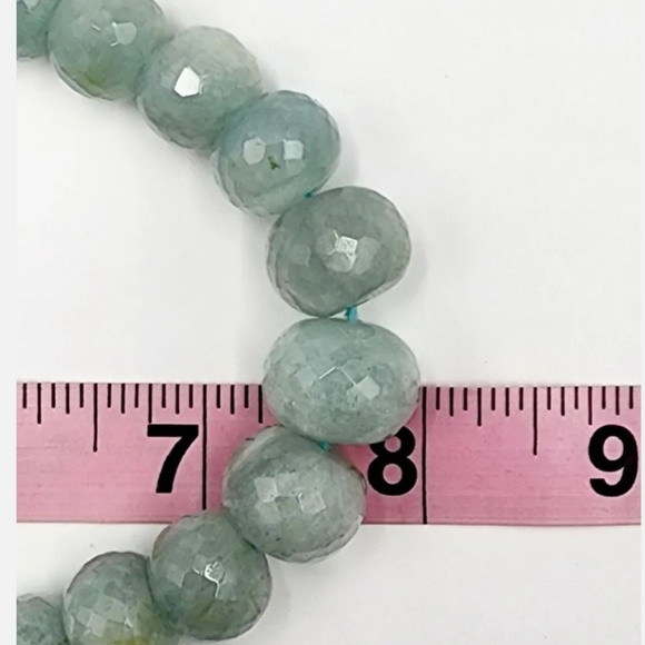 14kt Gold Light Green Jadeite Necklace - Picture 7 of 8